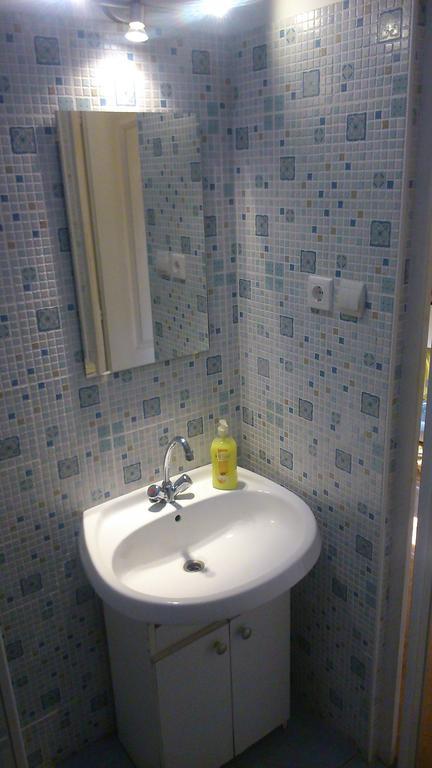 Red Locomotive Apartment Будапешт Номер фото